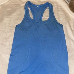 LULULEMON swiftly tech tank in blue!